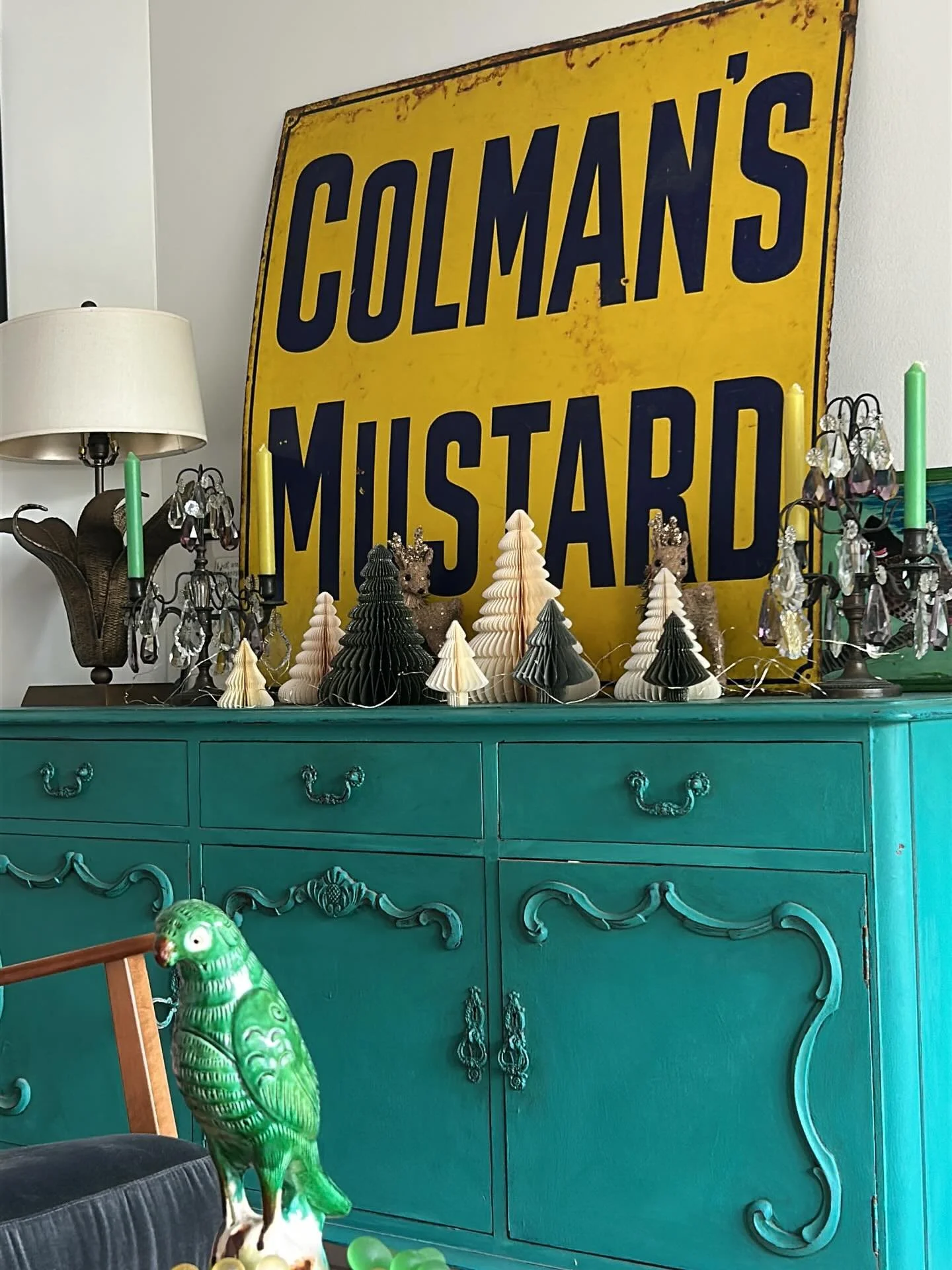 I&rsquo;ve succumbed to the temptation to decorate my home for Christmas - though subtly and low key (swipe right). 😛 When I lived in London I always decorated about the 20th Dec. No idea why I&rsquo;ve succumbed so early 🙄. Have you already decora