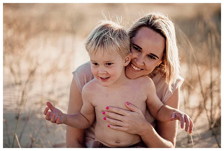 SophieSmith_Megan_Motherhood_015.jpg