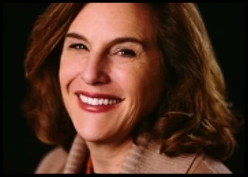 Jennifer oversees communications strategy and execution for Internews. She brings more than 20 years of experience in strategic marketing, communications and partnership development in both the public and private sectors to her work with the organization. Prior to Internews, Jennifer served as a strategic planning, marketing and communications consultant and team member for startup, nonprofit and corporate organizations. In addition to her work with a series of venture-backed technology companies, her corporate clients have included BEA, Sybase, IDG, Lotus Development and HewlettPackard. In the nonprofit arena, Jennifer was the founding director of the Computerworld Honors Awards, a cofounder of the Rockwood Leadership Institute, the founding consultant for the Haas Jr. Fund’s Flexible Leadership Award program and a member of the executive team at the World Affairs Council of Northern California. Most recently, she served as the Head of Marketing for civic start-up, Captricity. Jennifer has a passion for technology that advances social good and published a book about the evolution of technology in 1998, Cybergrace: The Search for God in the Digital World. She attended Amherst College and holds a BA from the University of California, Berkeley, and an MA in ethics from Union Theological Seminary