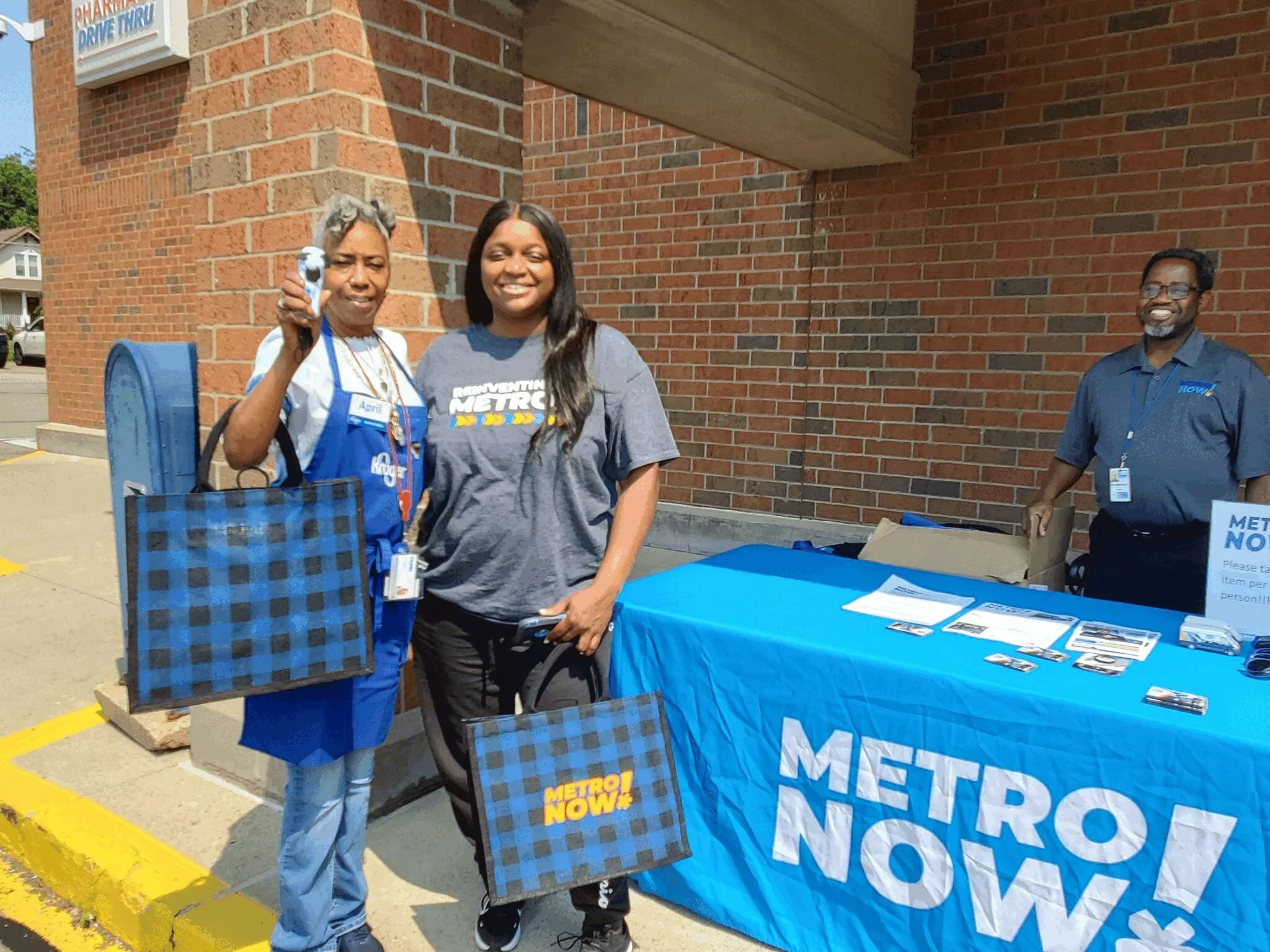 metronowcomoutreach3.jpeg