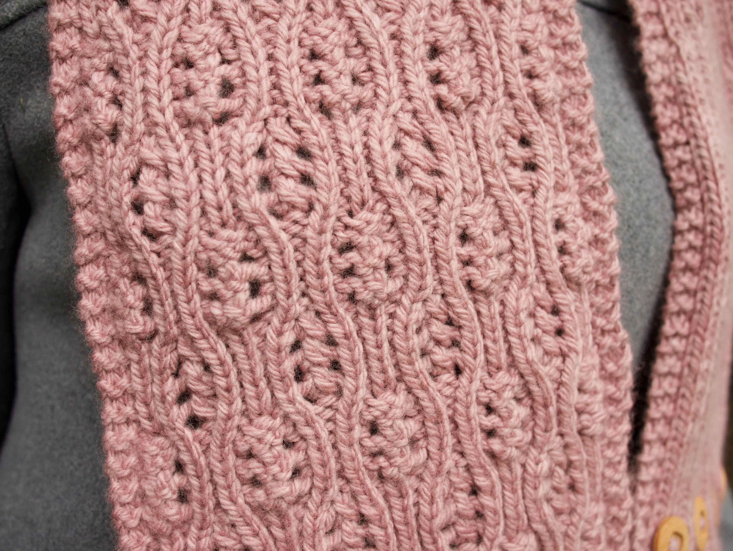 Cozette reversible lace pattern