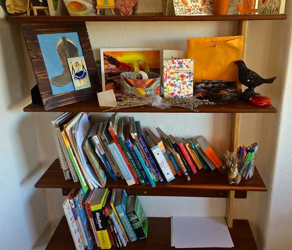 O.K, think I will now tackle this shelf. Not horrible but could use a little love.