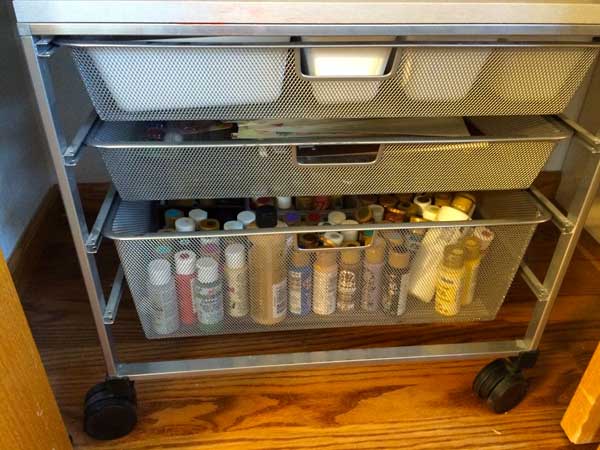 I really adore this thing! It was exactly what I needed for my paints and I knew it as soon as I saw it. The best thing about it....wheels!!! 