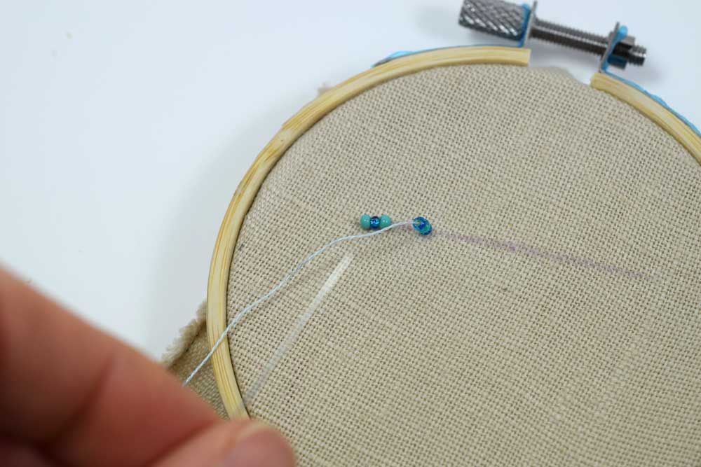 Adding the next three beads.....