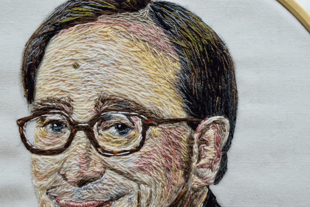 I loved adding the little highlights to the glasses. I wish the reflective light was a little more convincing, though.