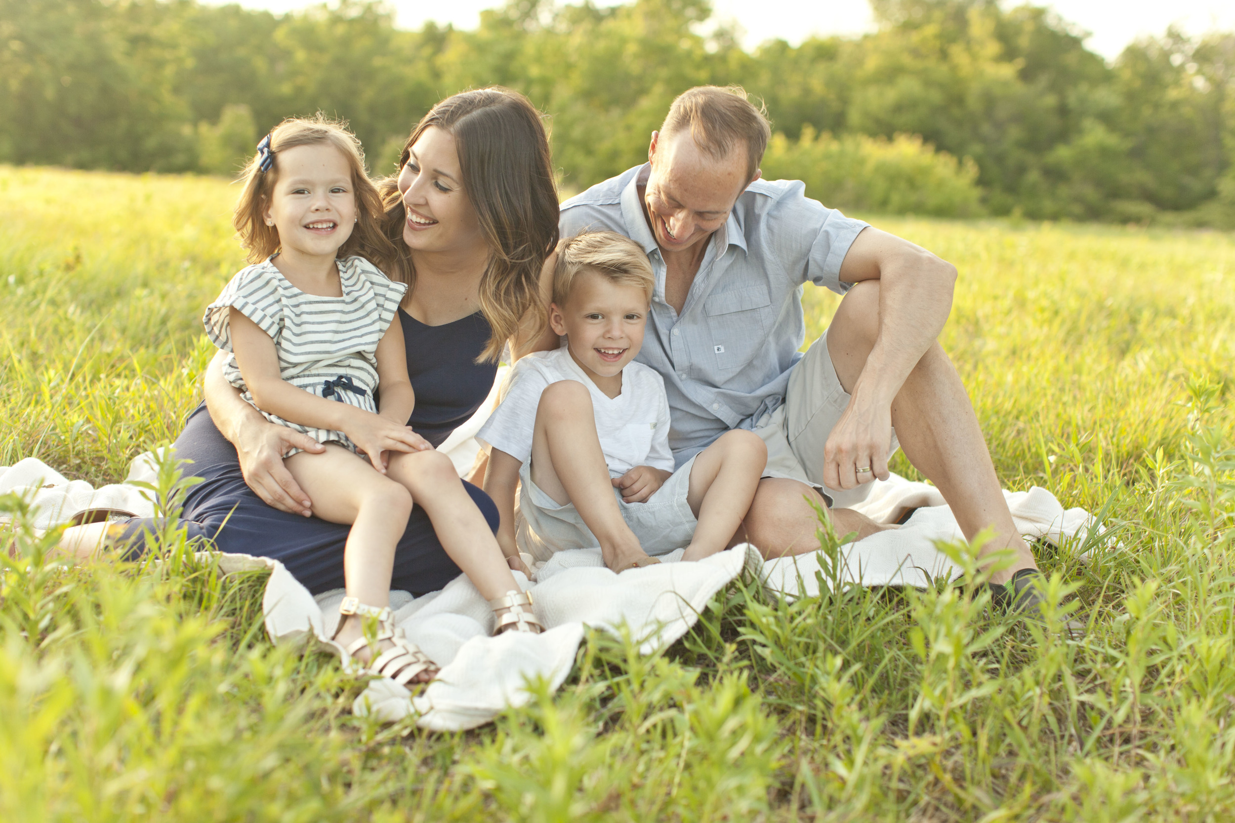 " We had such a great time with Lindsey during our shoot, our kiddos loved her so much that they wanted her to sit next to them during dinner!" - Jenny Collier