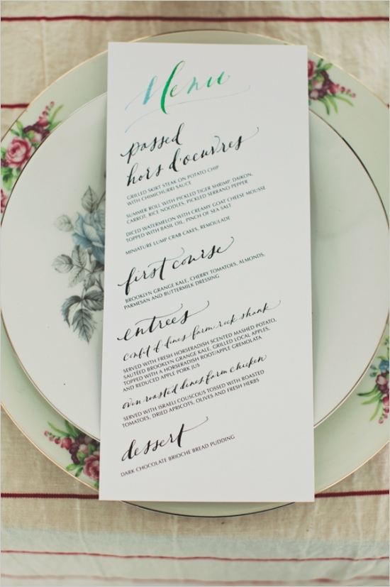 Menu by Paperfinger . Photo by Les Loups . 