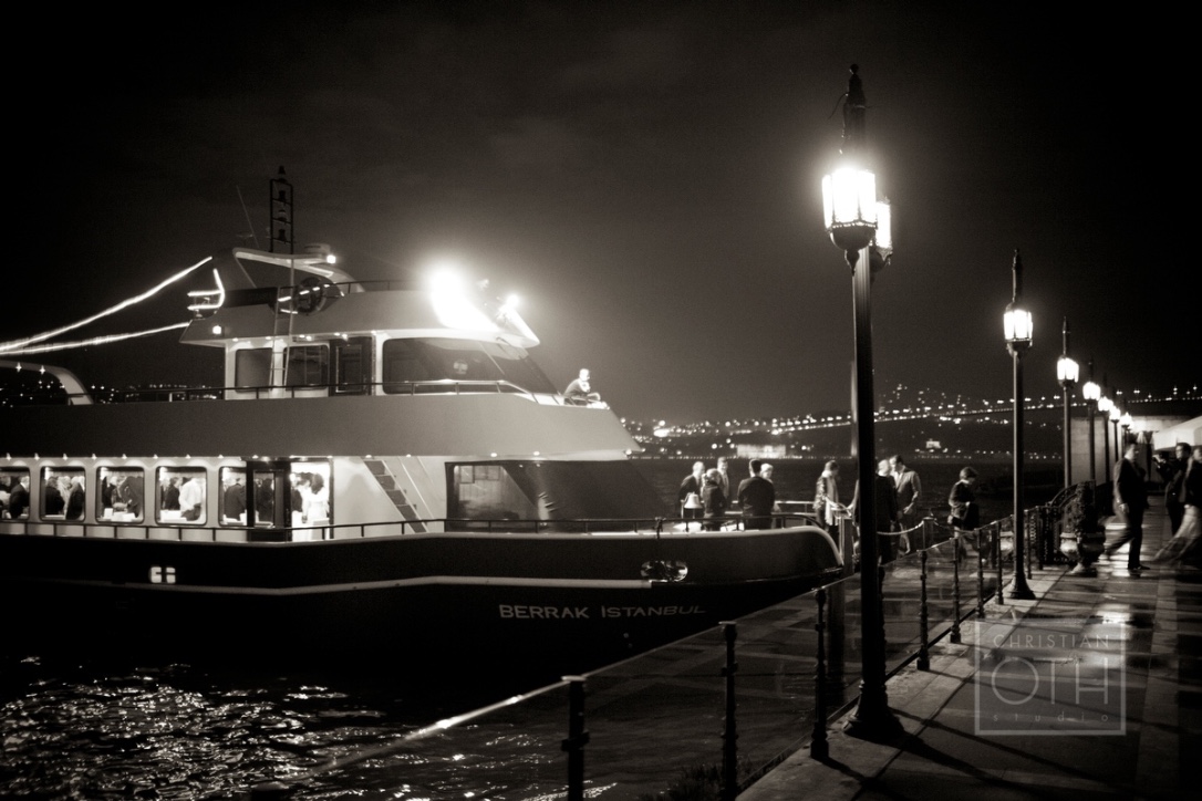 Wedding guests arriving by boat at a wedding in Istanbul. Photo: Christian Oth