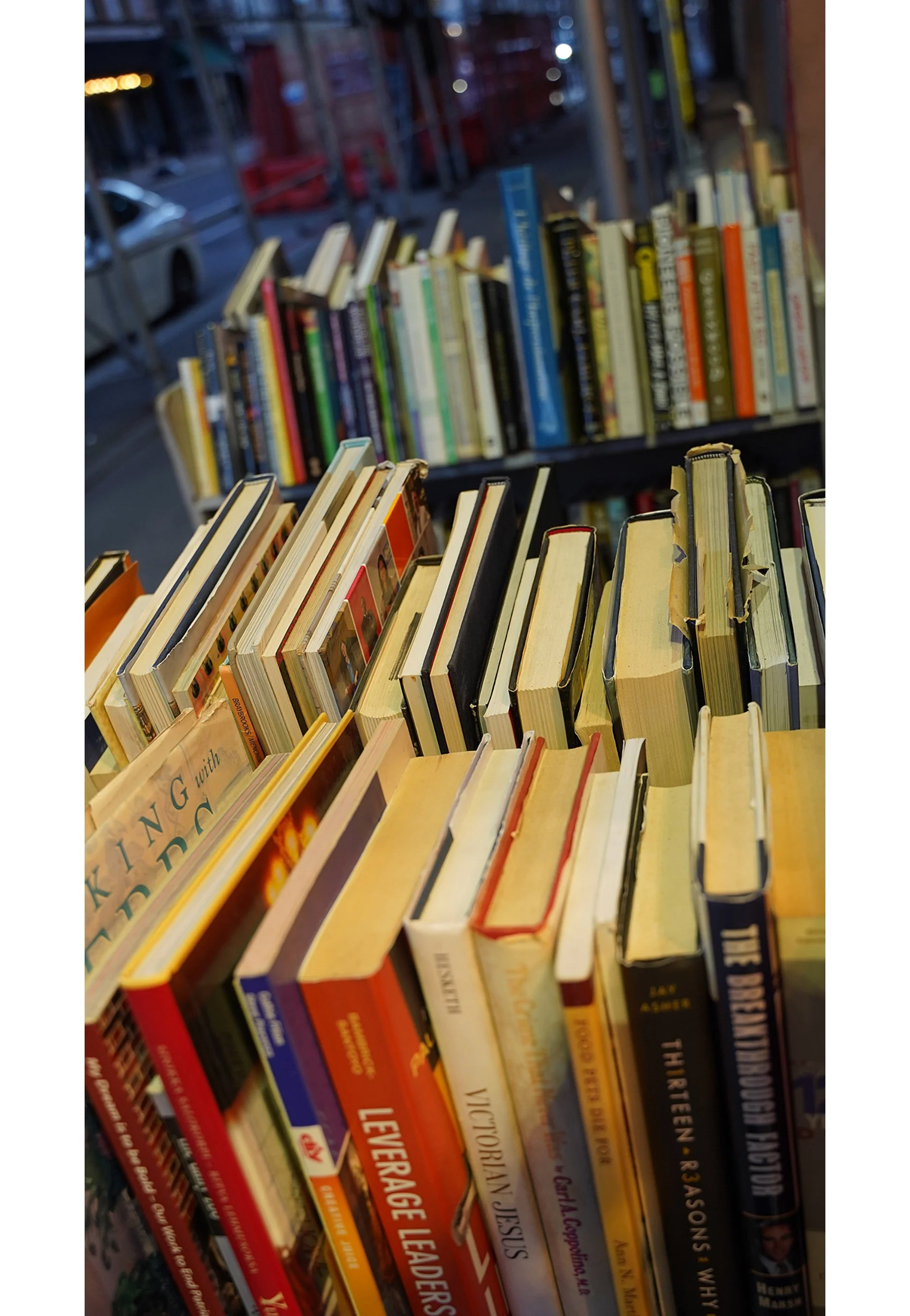 Discount books outside the Strand- for those who have non-buyer's remorse