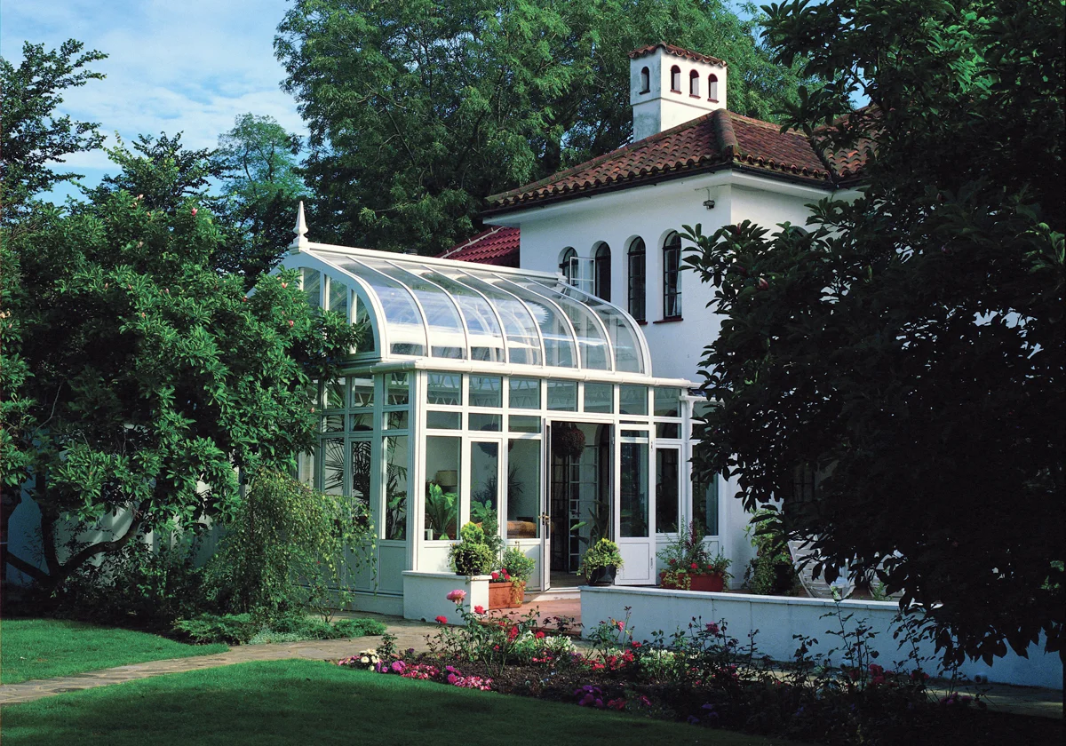 An example of an aluminum conservatory