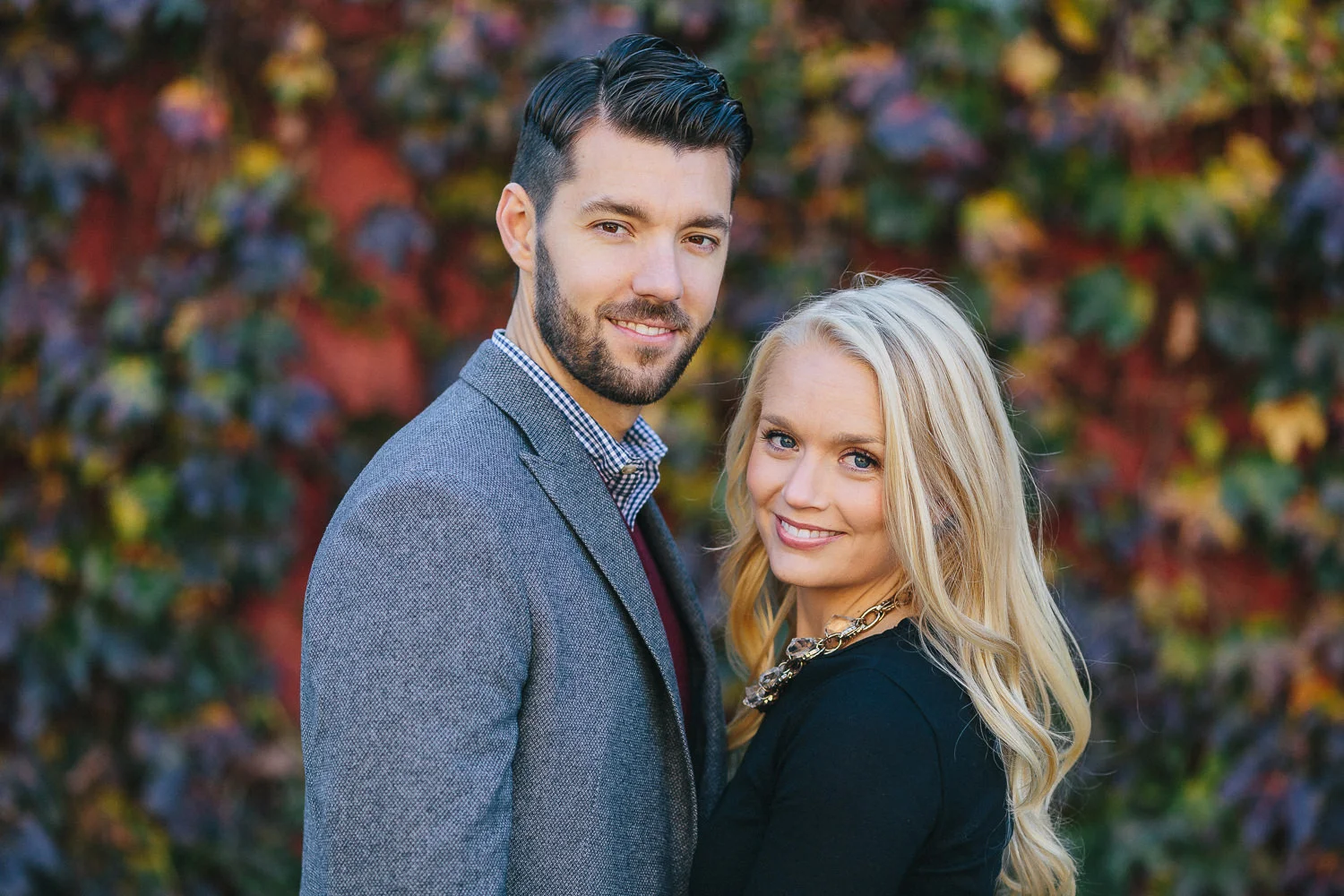 Jenna and Andrew's Cosy Fall Engagement | Brooklyn Bridge. Centr