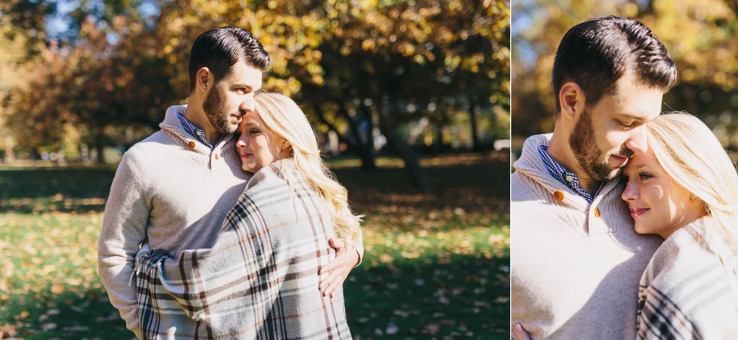 Jenna and Andrew's Cosy Fall Engagement | Brooklyn Bridge. Centr