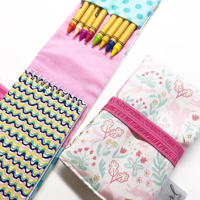 These fun little notepad/crayon travel packs need an actual name? Throw me all your ideas! .
.
.
#travelwithkids #creativity #creativekids #handmade #madeinnorthdakota #shoplocal #gift #giftunder15 #fabricfun #fabric #sewdaily #mompreneur