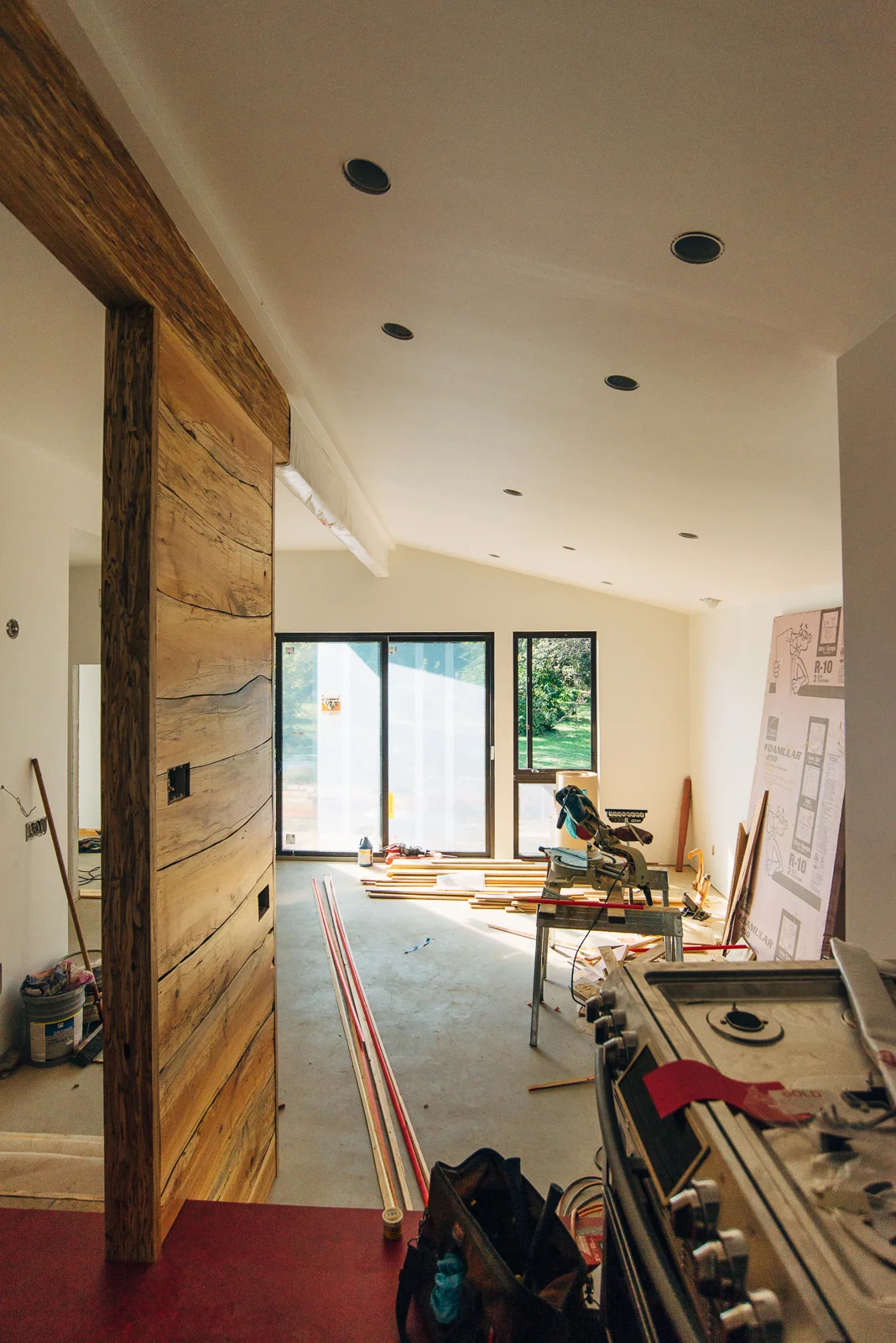 ©StructRestruct_730Erenovation_progress_1600px-17.jpg