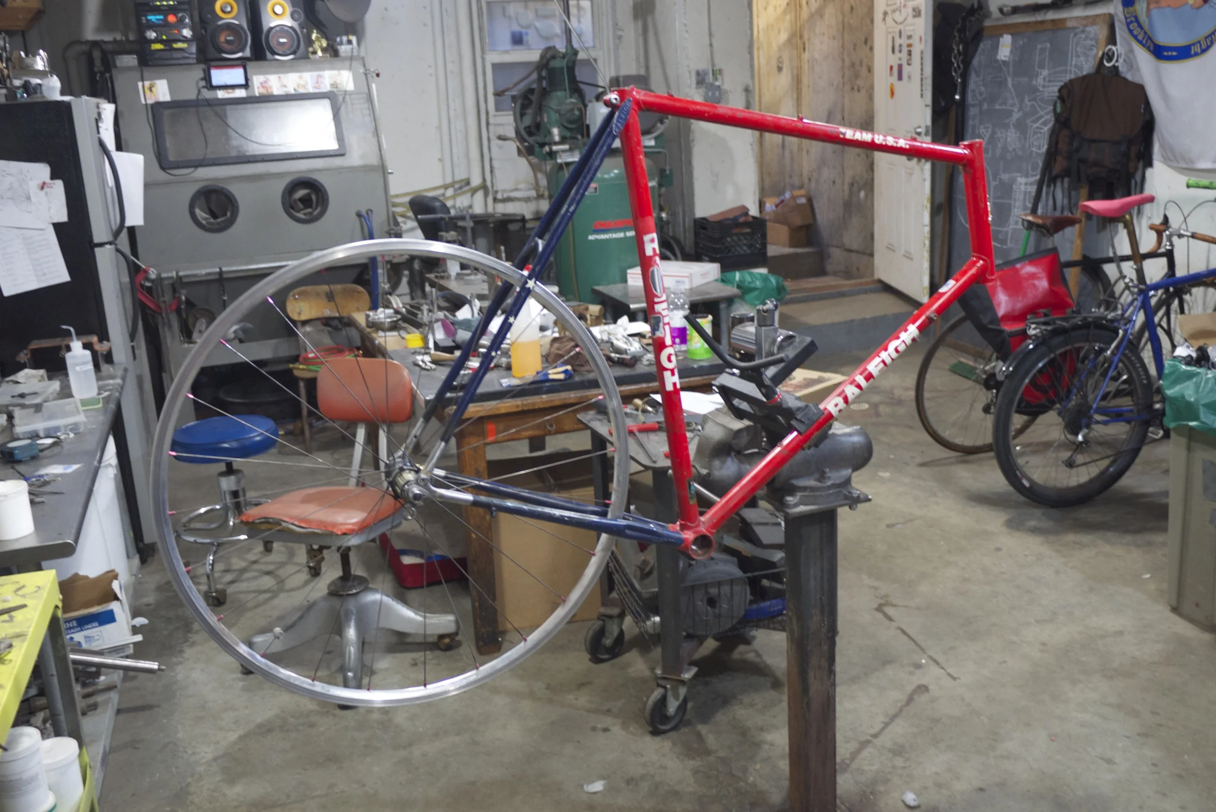 that's a whole lotta head tube.
