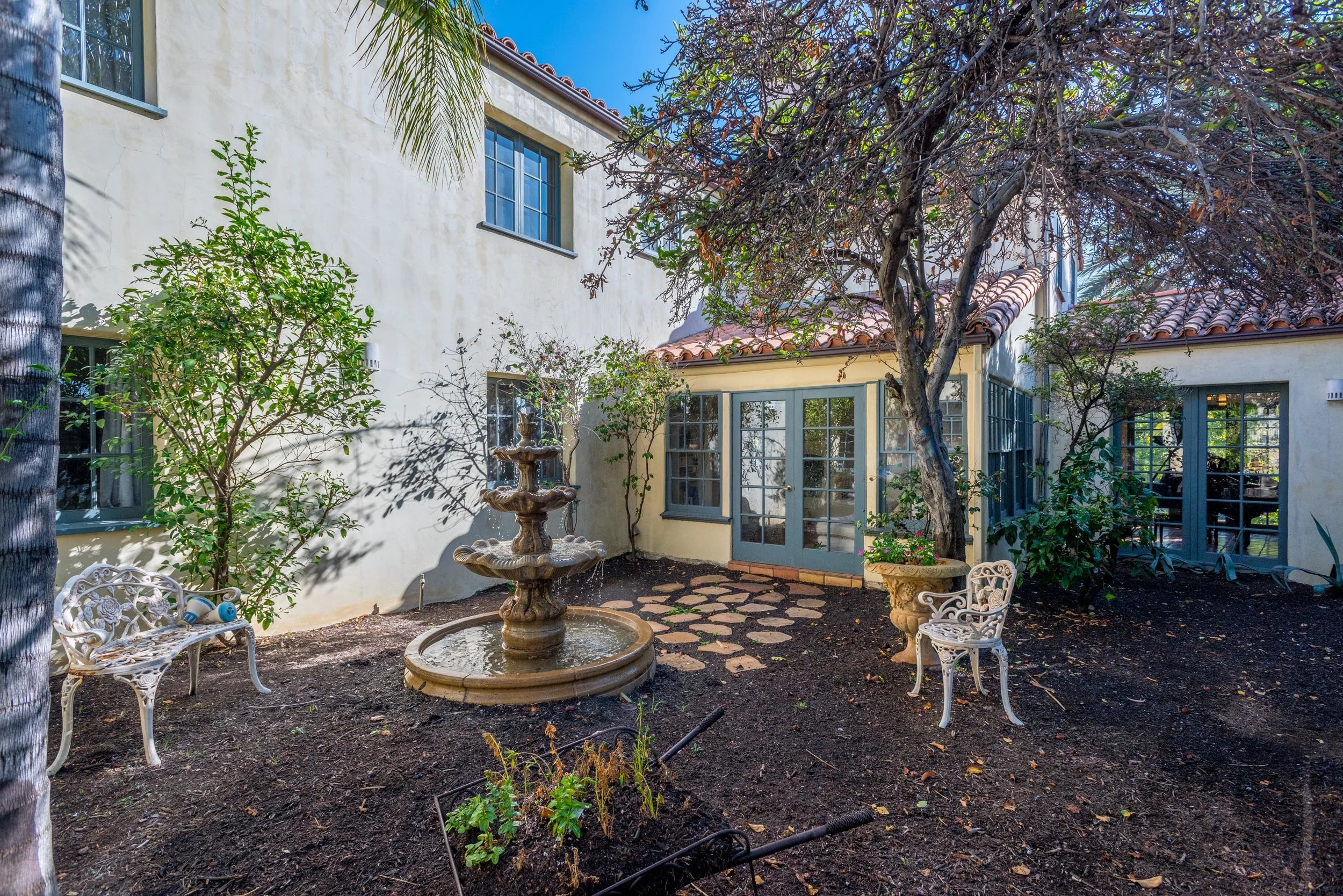 56 Side Yard.jpg
