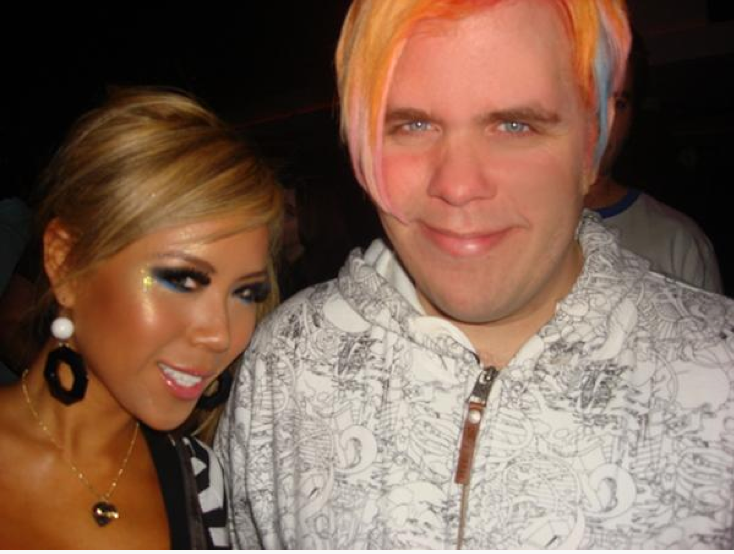 PEREZ HILTON.png