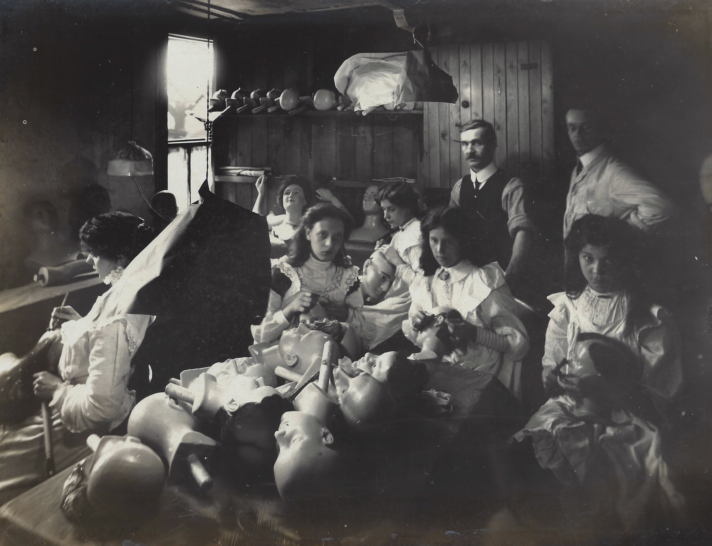Mannequin Studio, Harris and Sheldon, Birmingham, ca. 1910 Courtesy Harris and Sheldon archive