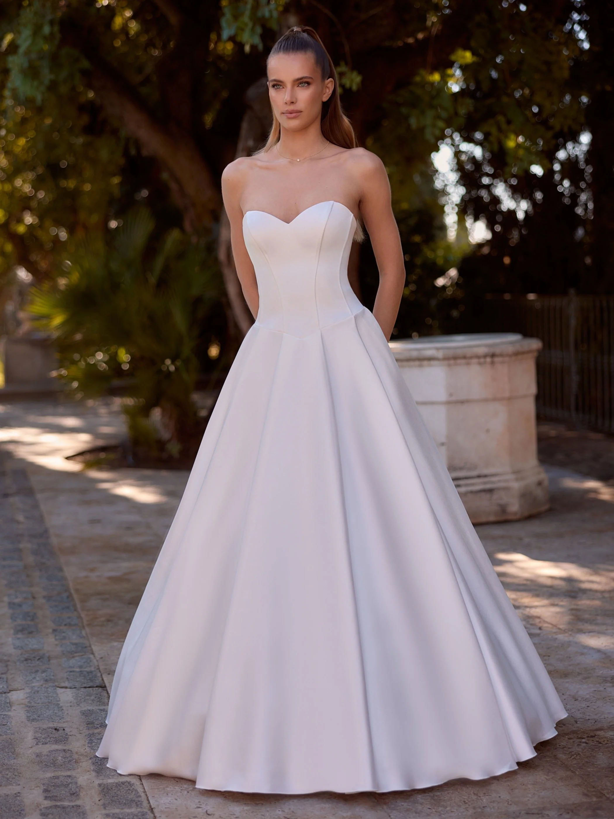 Edina — Sizes 4–16 — Ivory