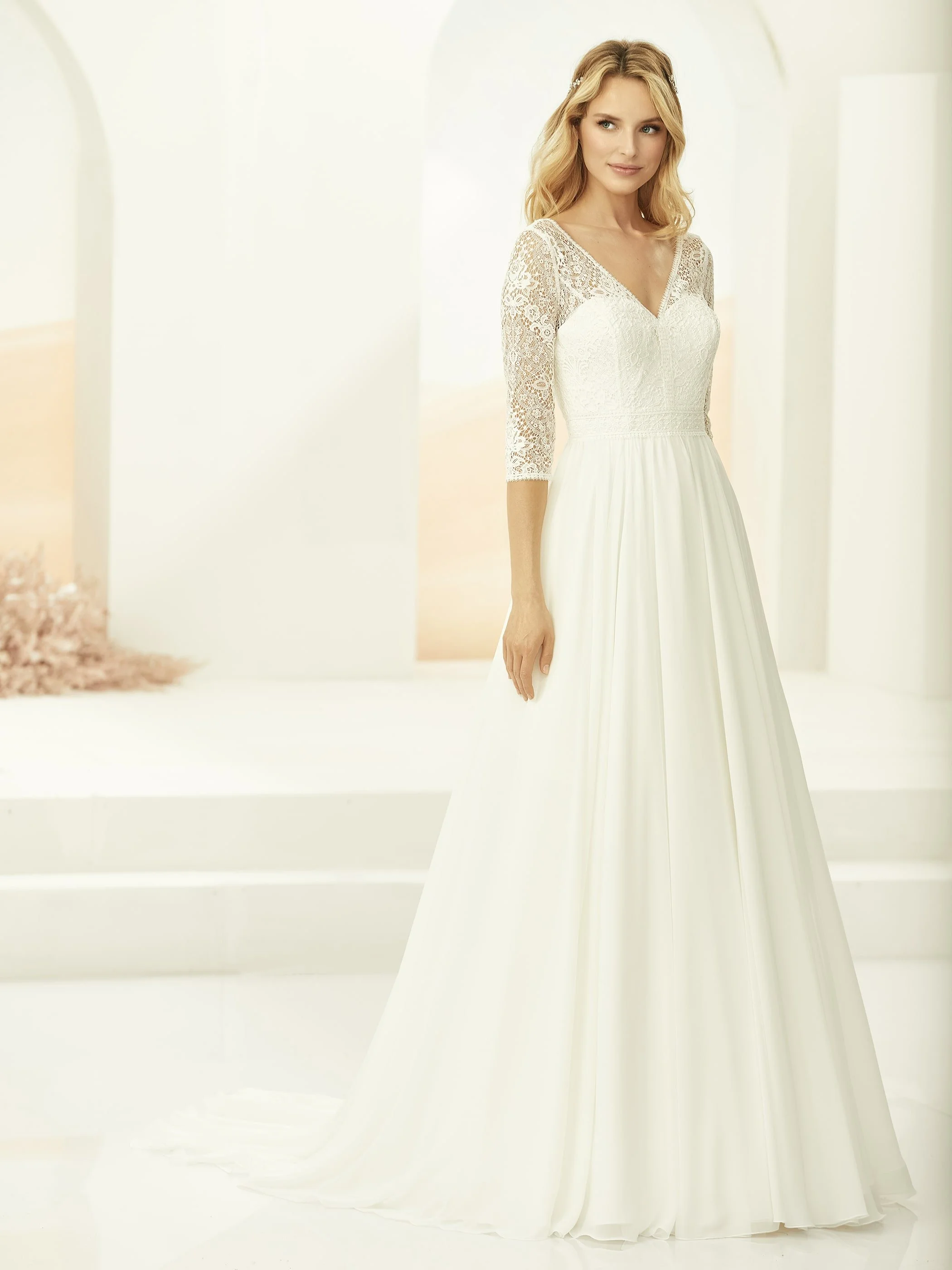 Medusa — Sizes 4–20 — Ivory