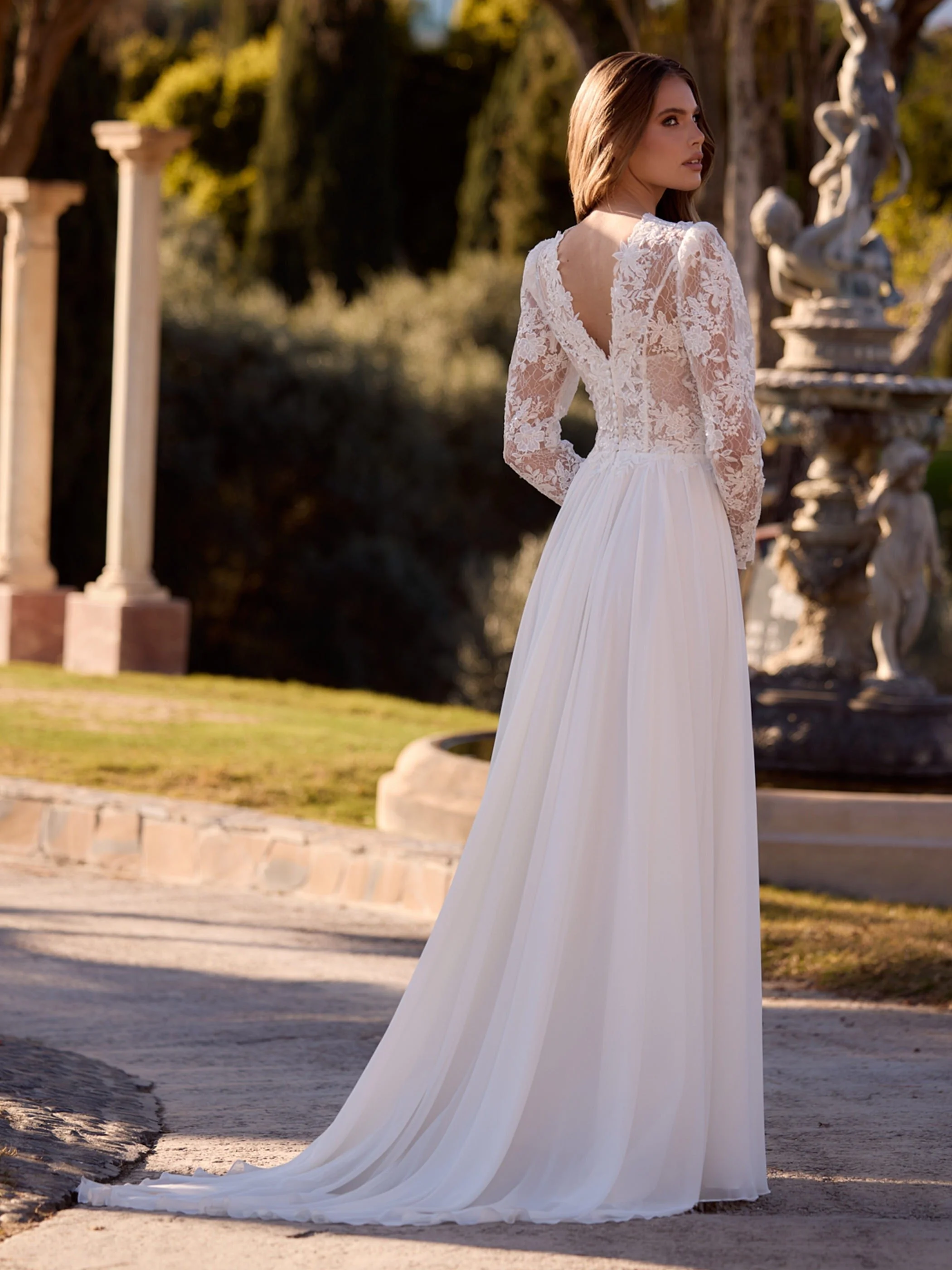 Jacqline — back view
