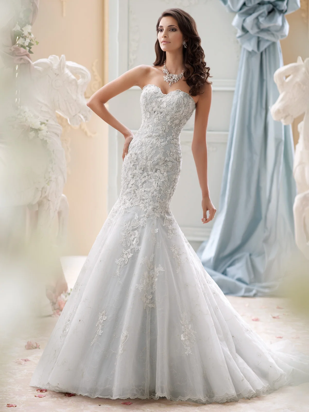 115232_IV-SEAMST_Wedding_dresses_2015_spring.jpg