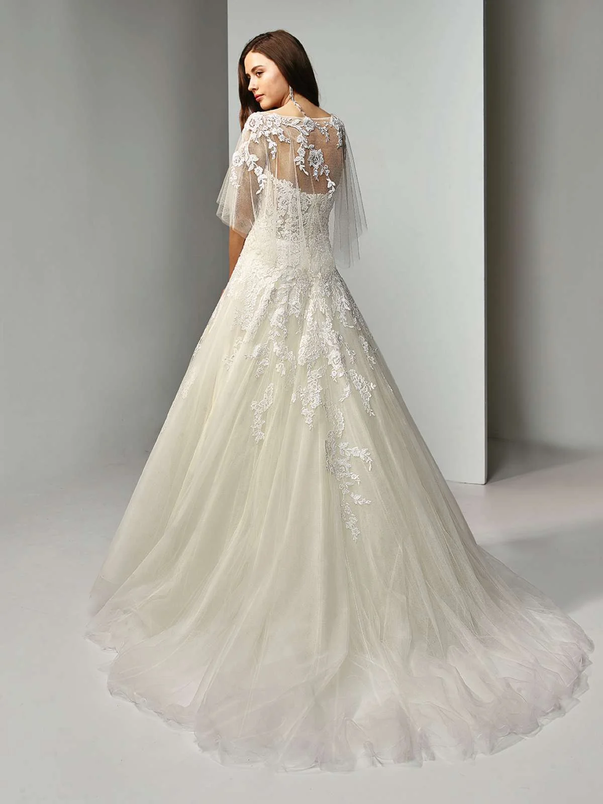 Beautiful_2019_Pro_BT19-8_Bac_web.jpg
