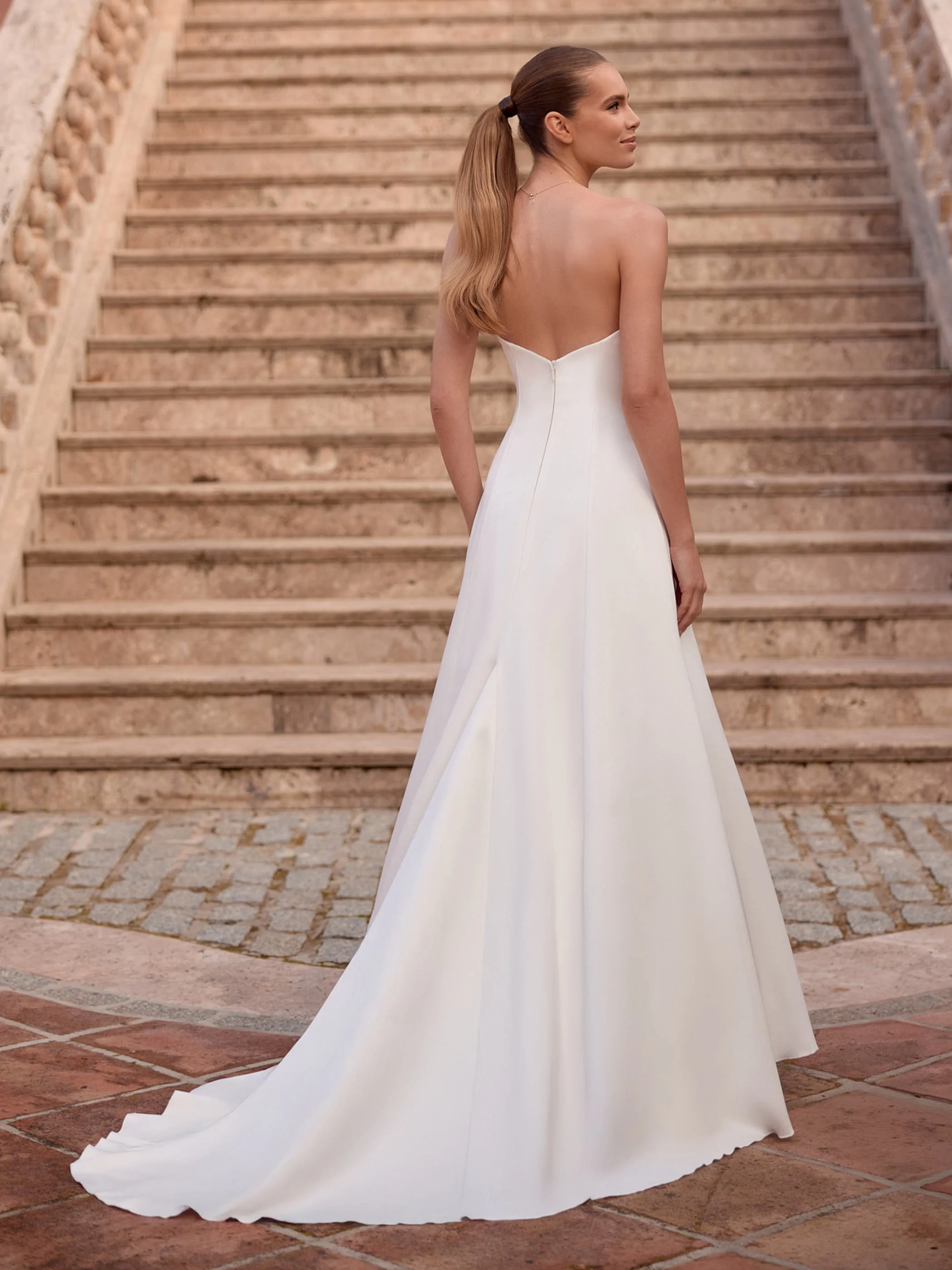 Elrica — back view