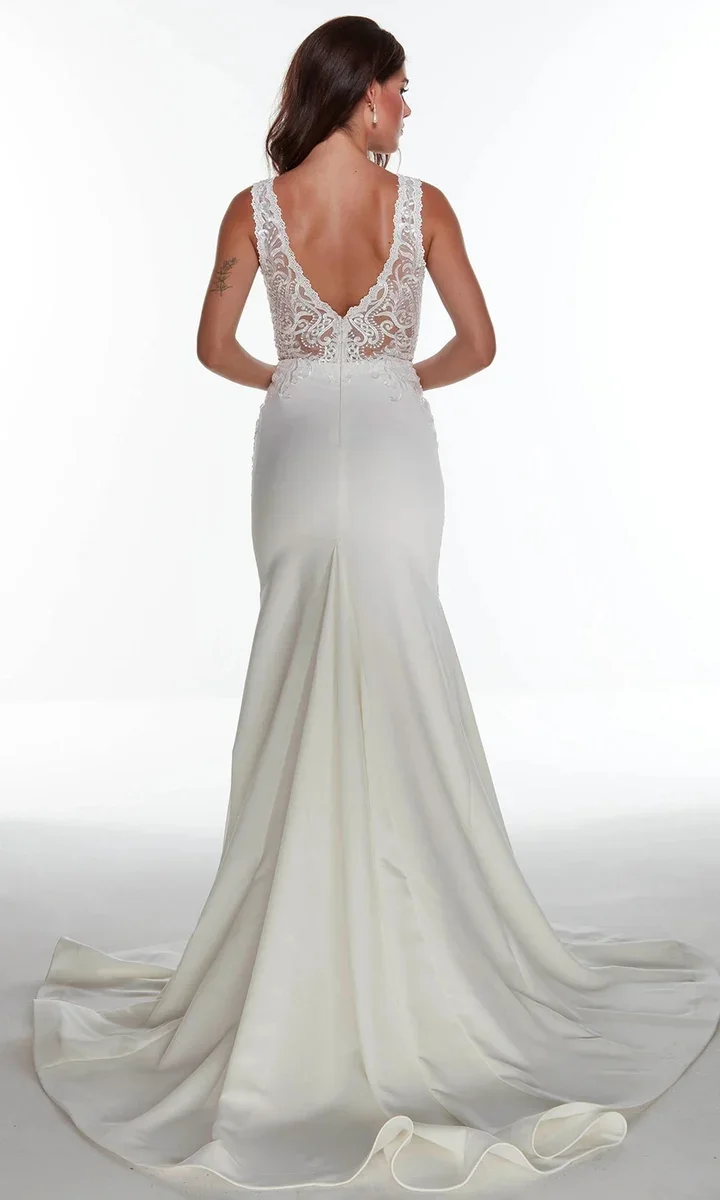 alyce-paris-7016---illusion-lace-bodice-plunging-v-neck-gown-1500-1_720x.jpg.webp