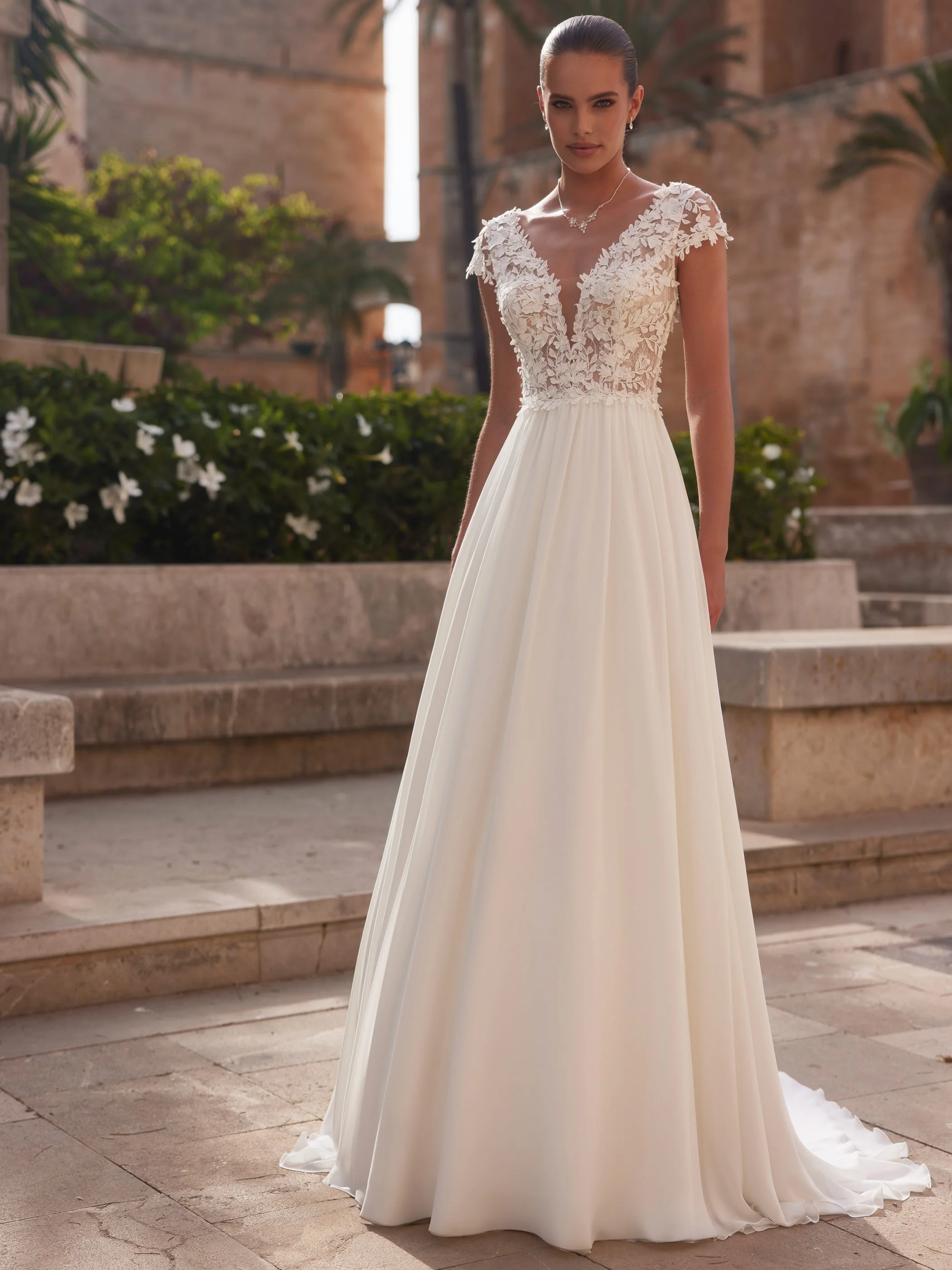 Olena — Sizes 4–10 — Ivory