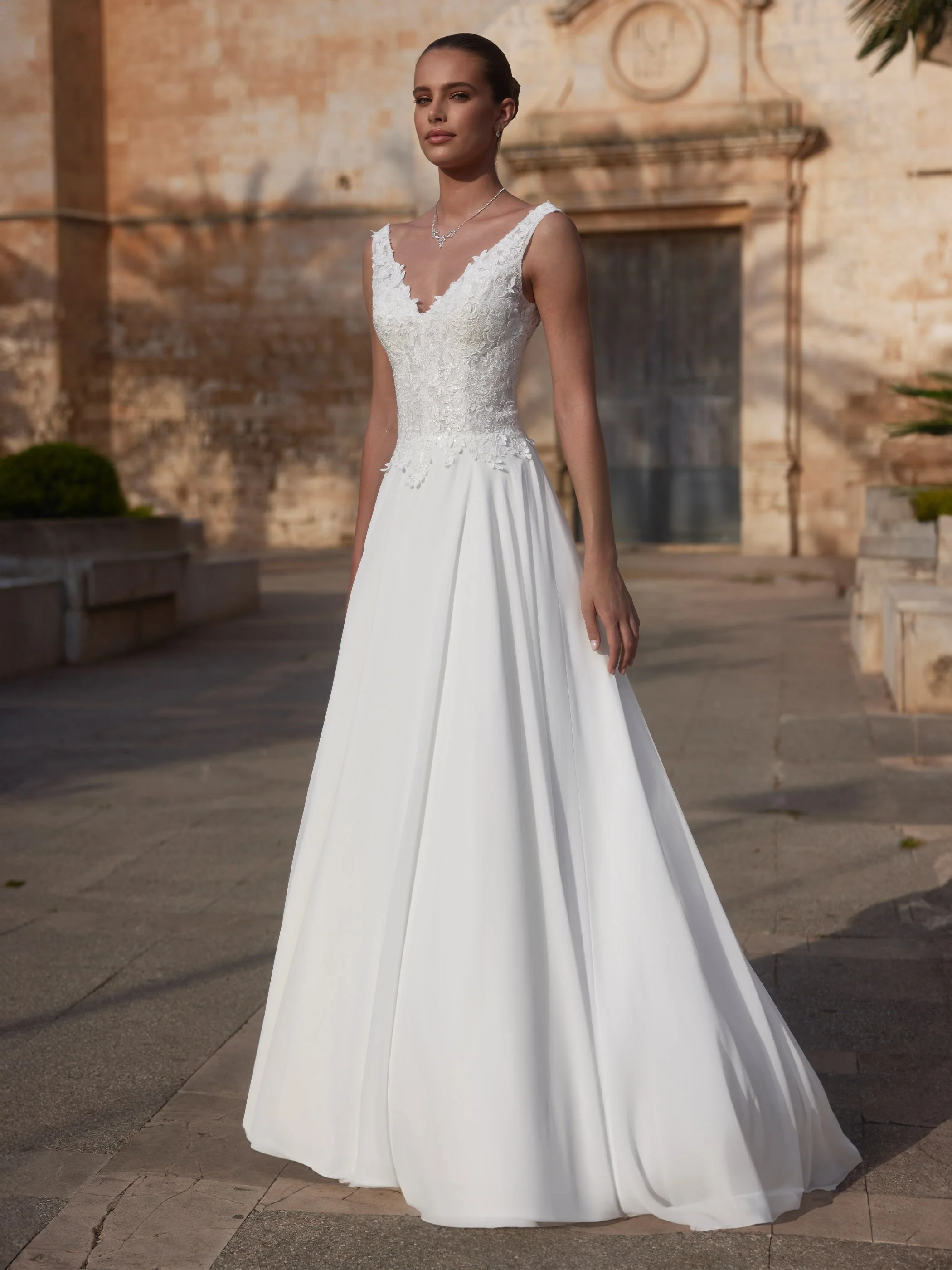 Camelia — Sizes 4–18 — Ivory