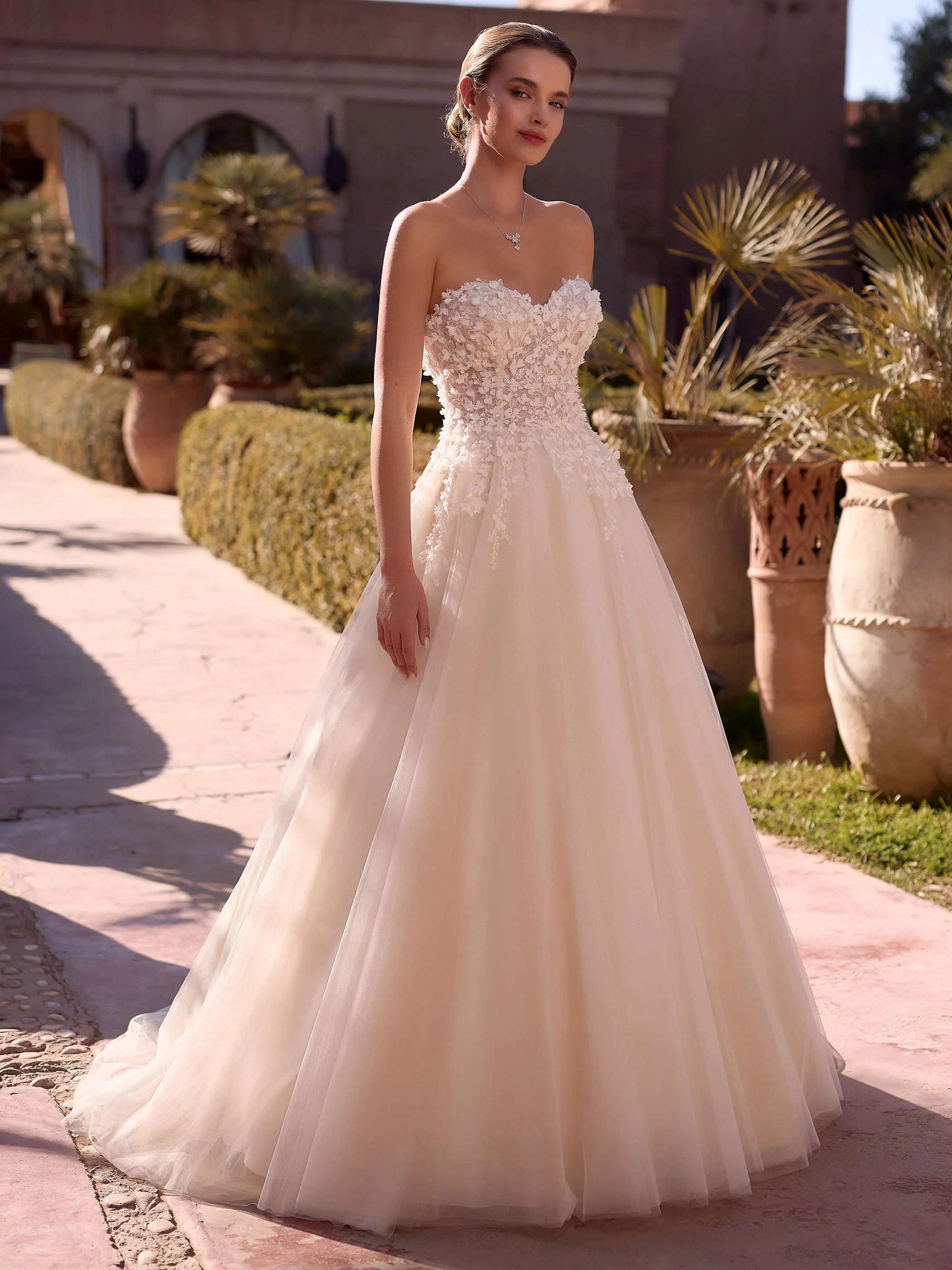 Lauren — Sizes 4–18 — Ivory/Nude