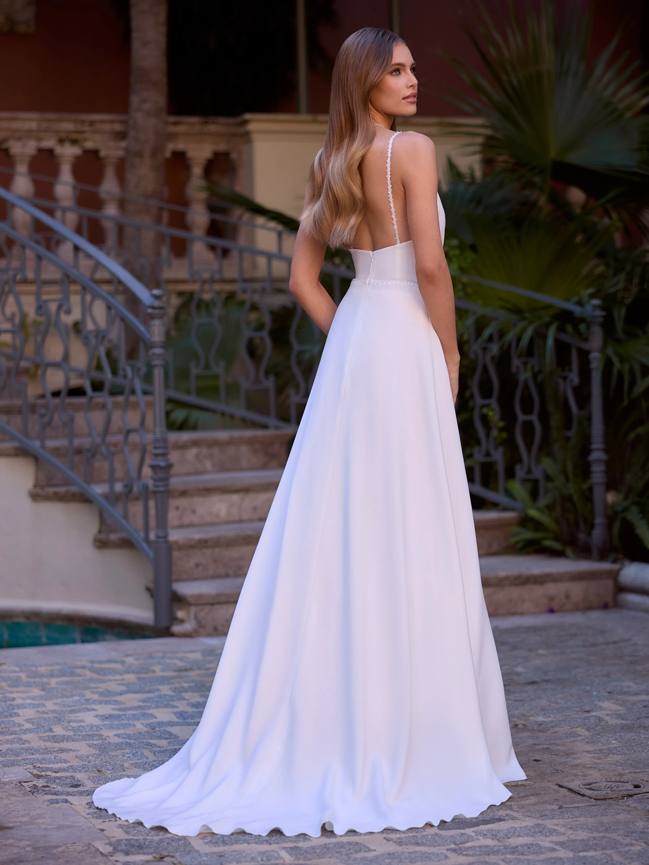 Roxana — back view