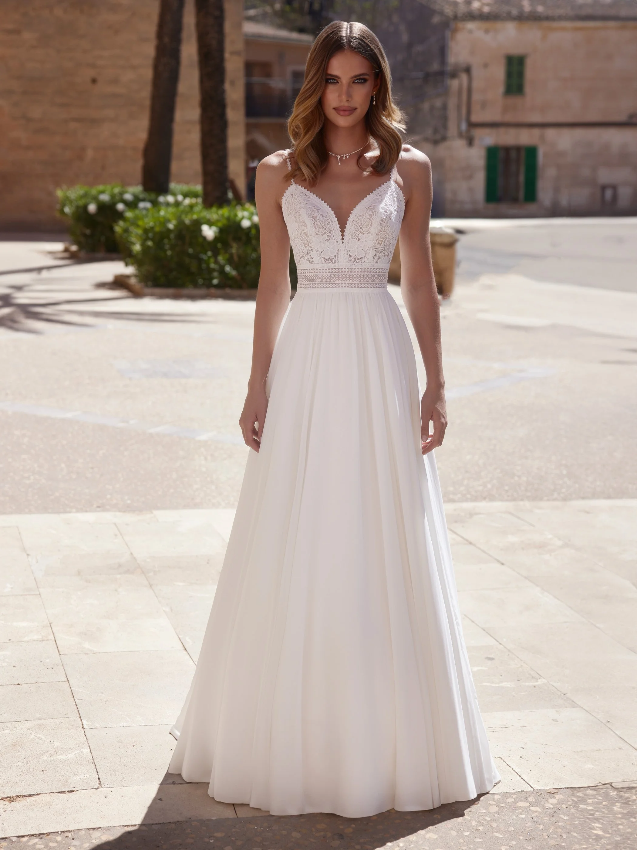 Aria — Sizes 4–10 — Ivory