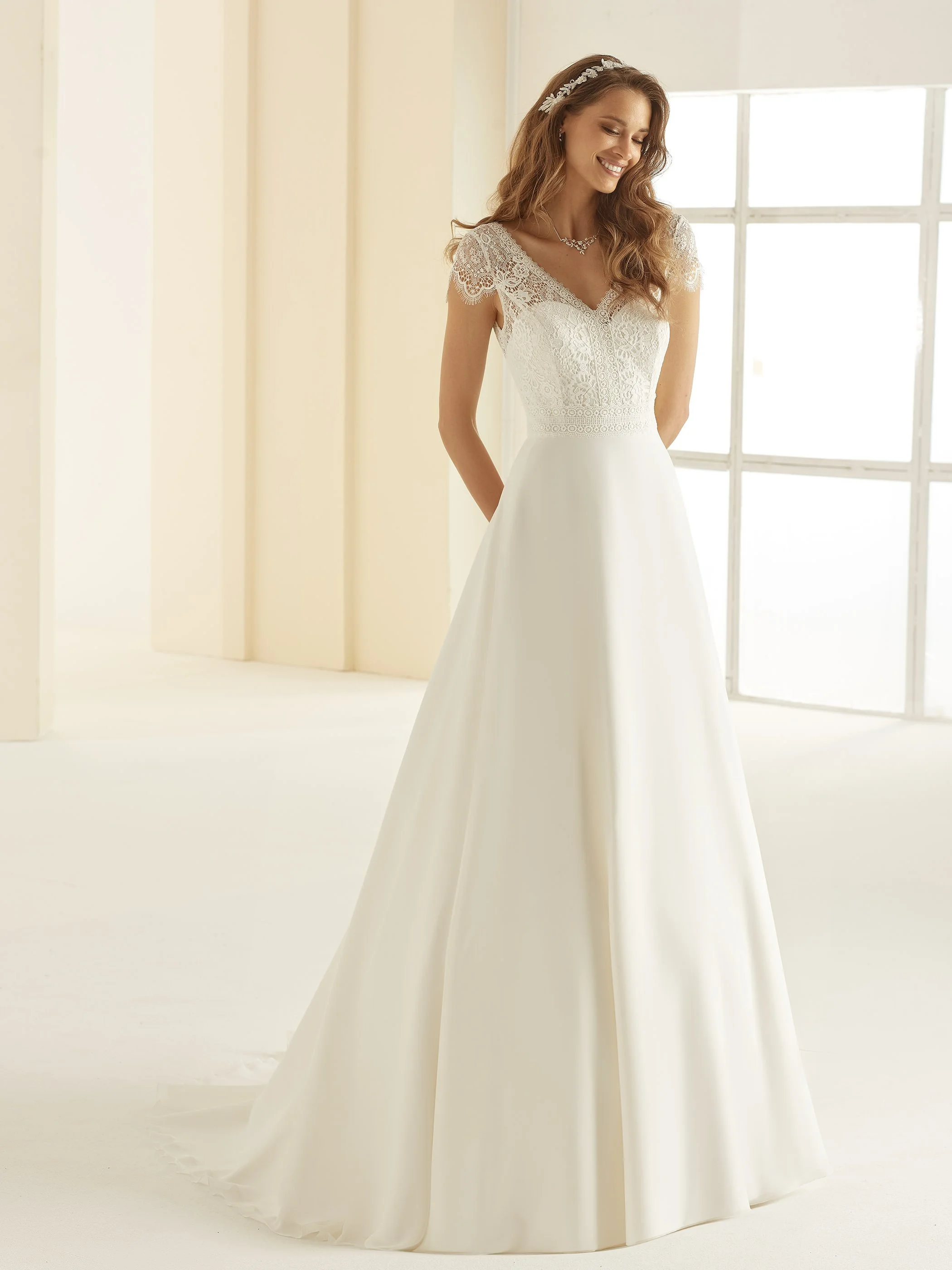 Natalie — Sizes 4–18 — Ivory