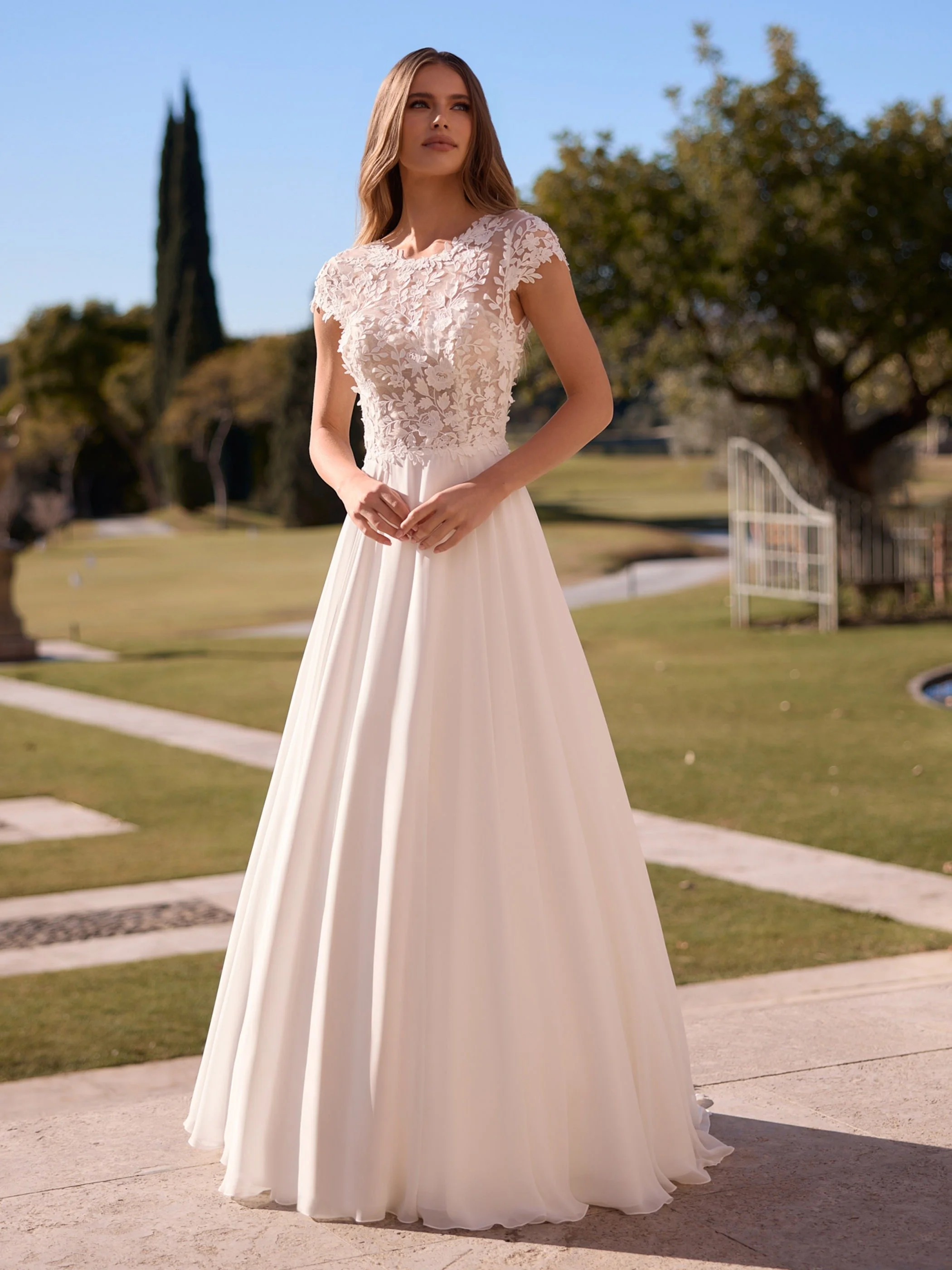 Lorin — Sizes 4–16 — Ivory