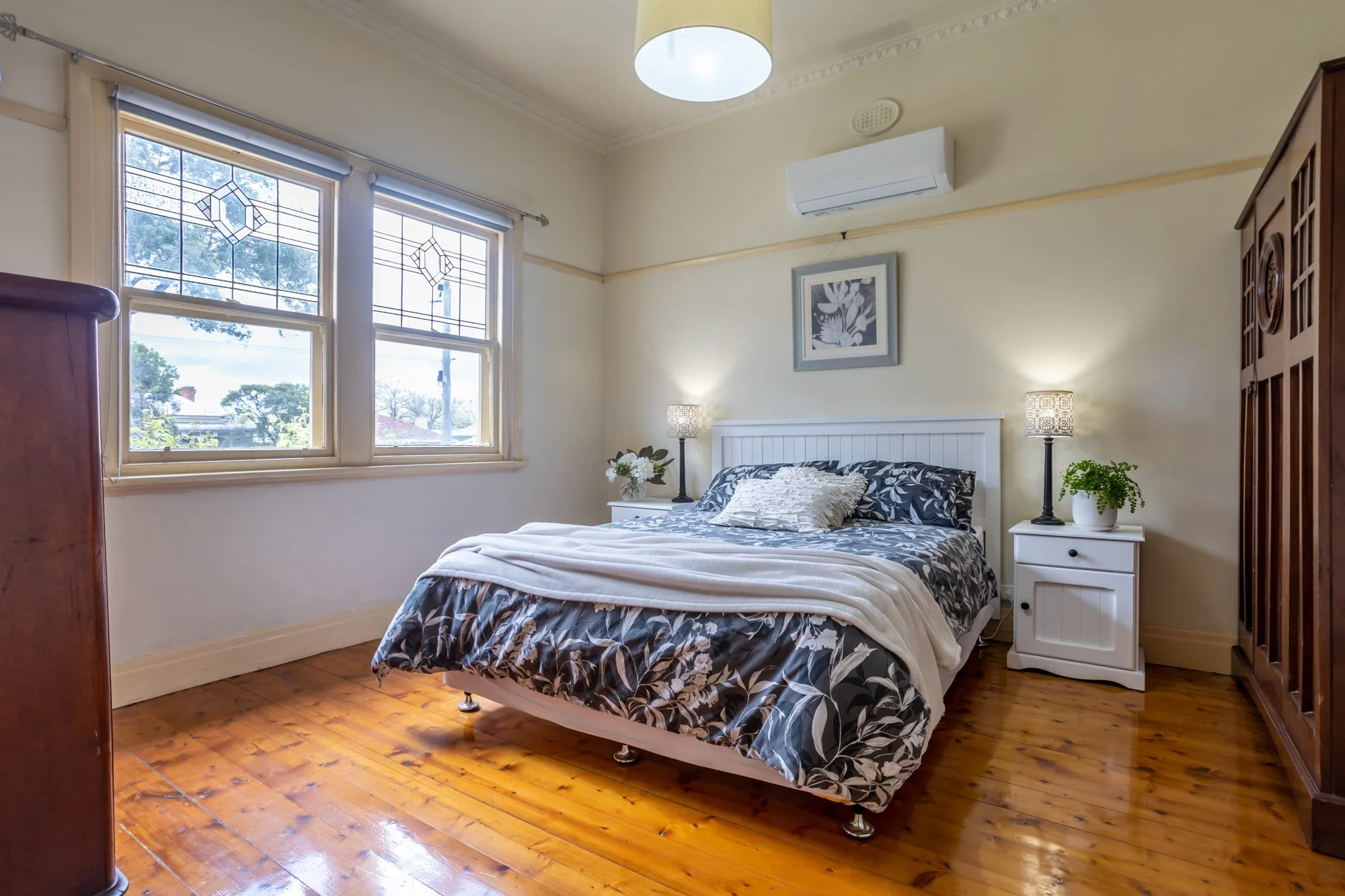 57Neale-7.jpg
