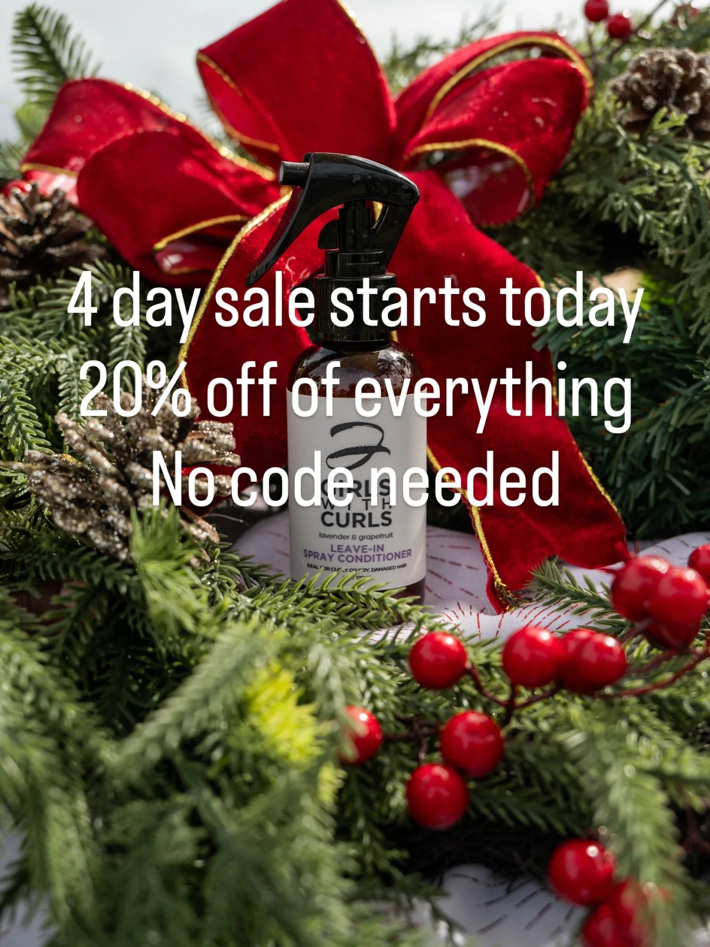 Support small this holiday season ❤️ 
.
.
📸 @kelliwithaneye808