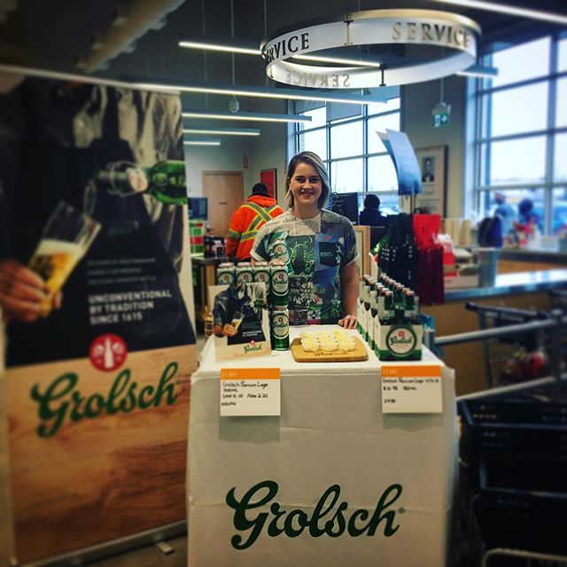 #tbt to when @tsealeypants shared @grolsch_ca products at a #BrandAmbassador gig for @mousemarketing! Did you know we offer our roster promotional work? #dance #qbc #sidehustle #softskills #promowork