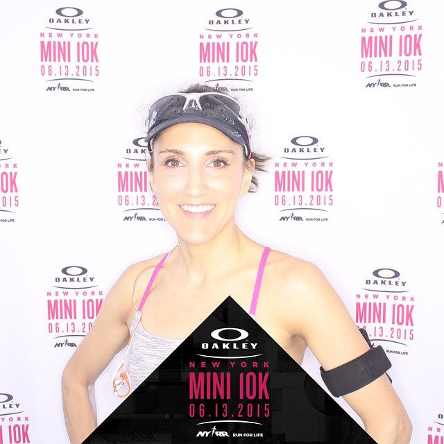 My slowest @Oakley Mini (8:14 pace😕) but thanks @idanwan for my reinvented running strategy- I felt amazing and look forward to finding my pace again soon! #dontcallitacomeback #NYC #nycfitness #oakleymini10k #fitness #running #nyrr