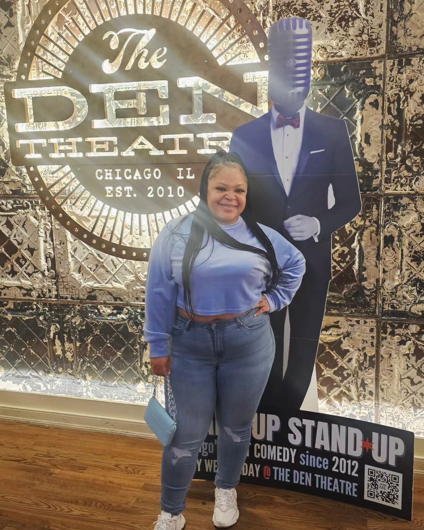 We had the one and only FAB MONROE @fabmonroe turning down the stage last night! What a great night at @standupstandup! Come and catch a vibe next Wednesday! Grab your tickets on our website. 

🚨 Use discount code SUSU30 for 30% off! 

🗓 Every Wedn