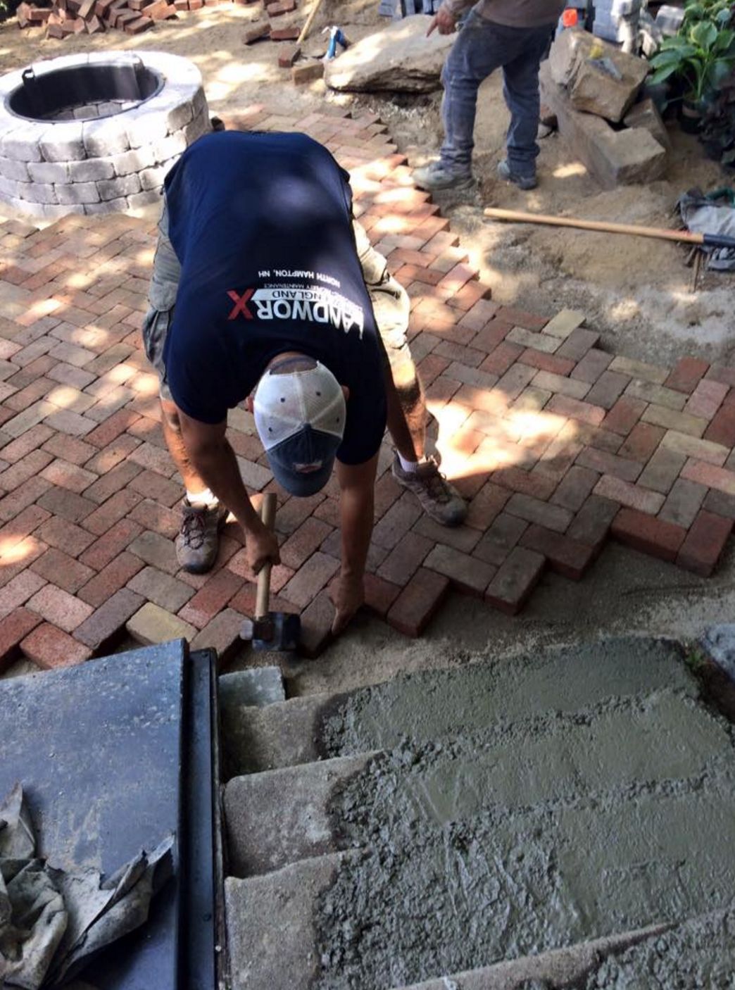 installing the concrete pavers