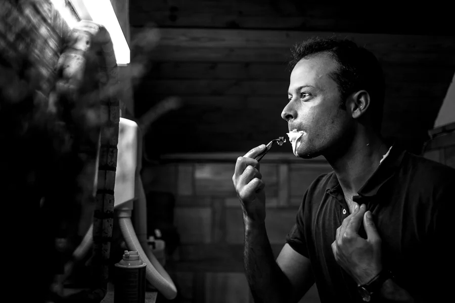 04_Destination_Wedding_in_Monemvasia_groom_shaving.jpg
