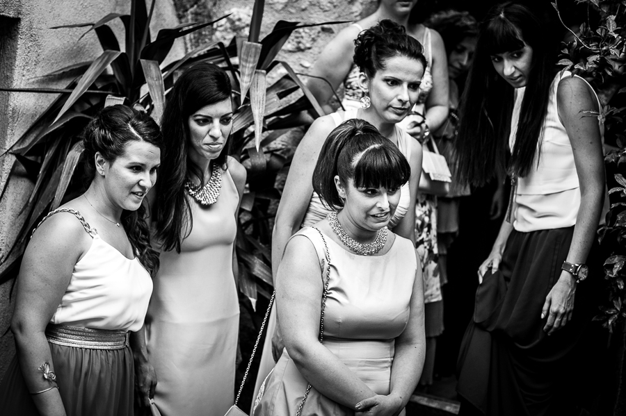 19_Destination_Wedding_in_Monemvasia_bride_friends.jpg