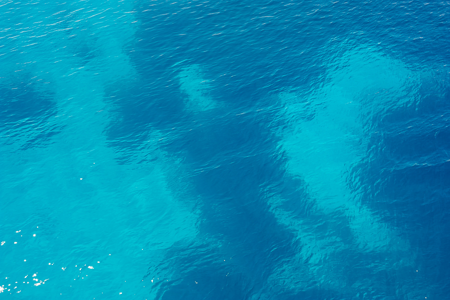 03_Wedding in Folegandros sea formations.jpg