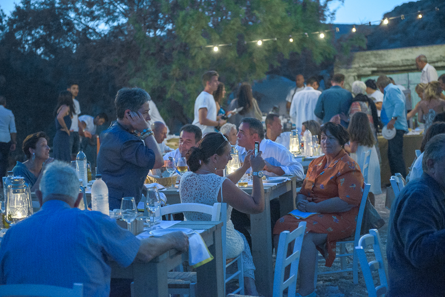 163_Wedding in Folegandros candid beach party.jpg