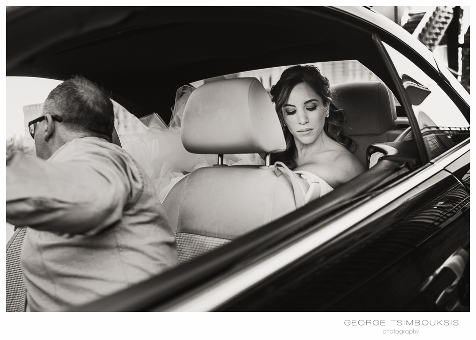 94_Wedding in Chios bride in the car.jpg