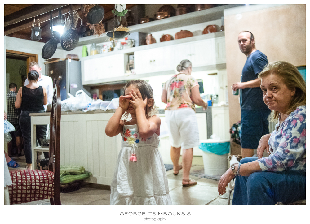 12_Wedding in Mystras_Prewedding Party little girl.jpg