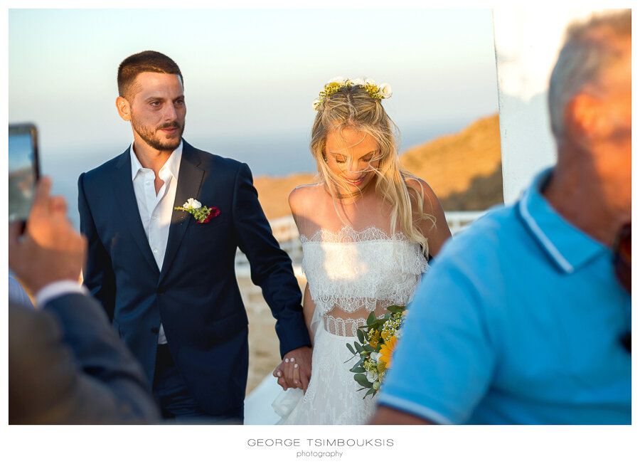 52_ Bride and groom serifos.JPG