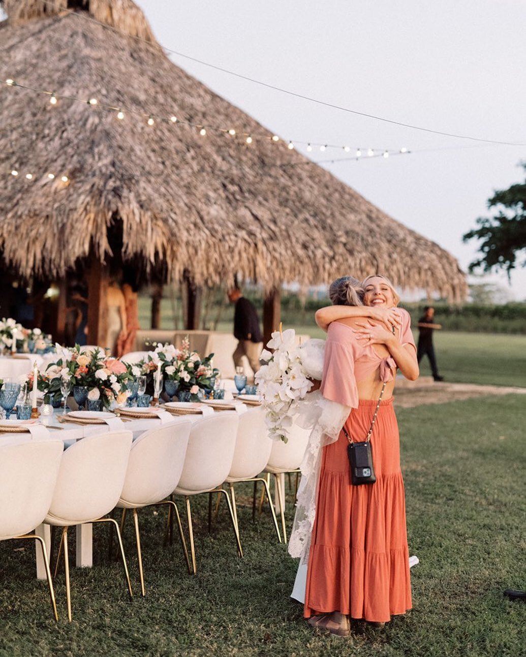 I guess we keep at it for moments like this. There is nothing quite as good as a good and heartfelt client hug {photo} @whitediamondphoto {gorgeous bride} @lindsey.herlihy #clientlove #costaricawedding #destinationwedding #419weddings #thisiswhywedoi